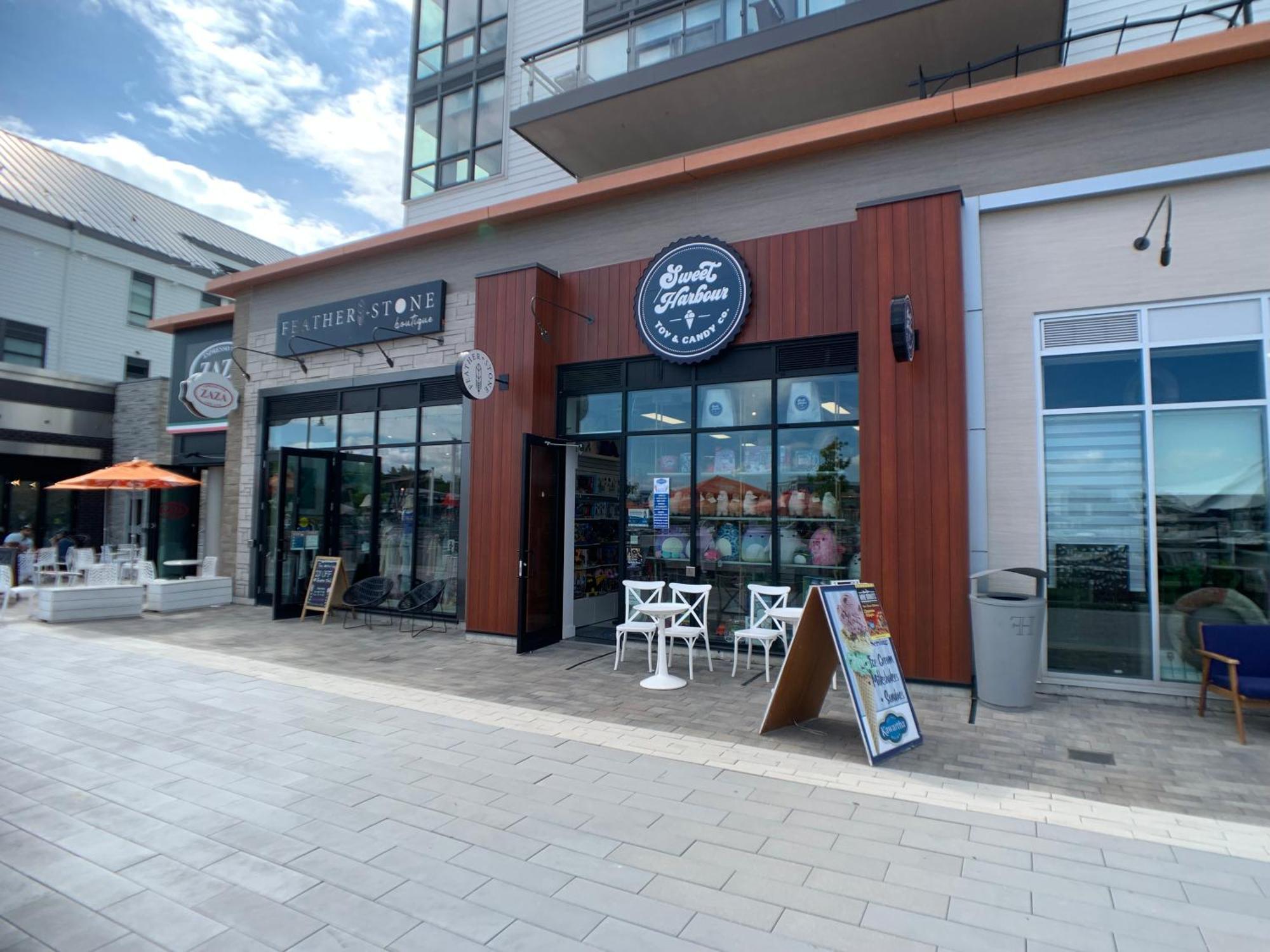 Stunning Stayz At Friday Harbour Beach Marina Resort Lake Simcoe Innisfil Екстер'єр фото